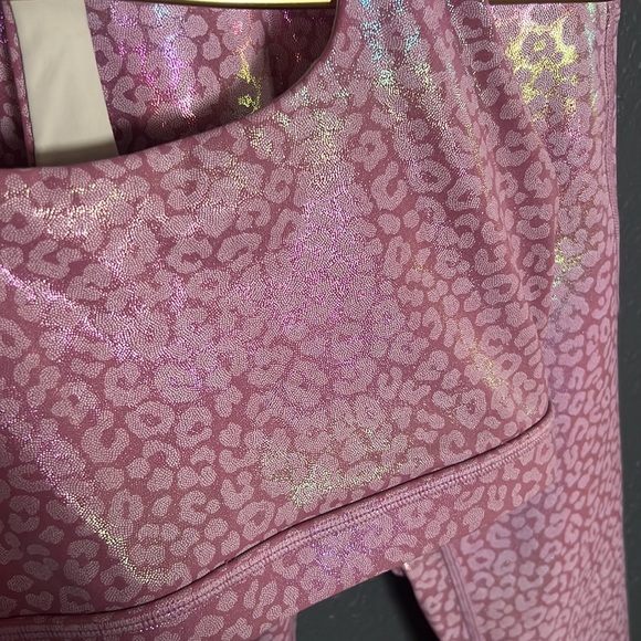 TYC sport bra leggings set PINK with rainbow irredentist Medium - Picture 2 of 7